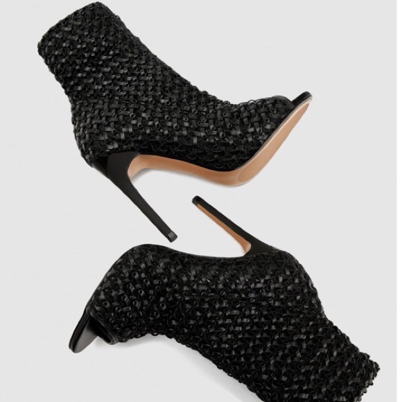 Zara Black Heel Braided Sandals Booties - Picture 2 of 8